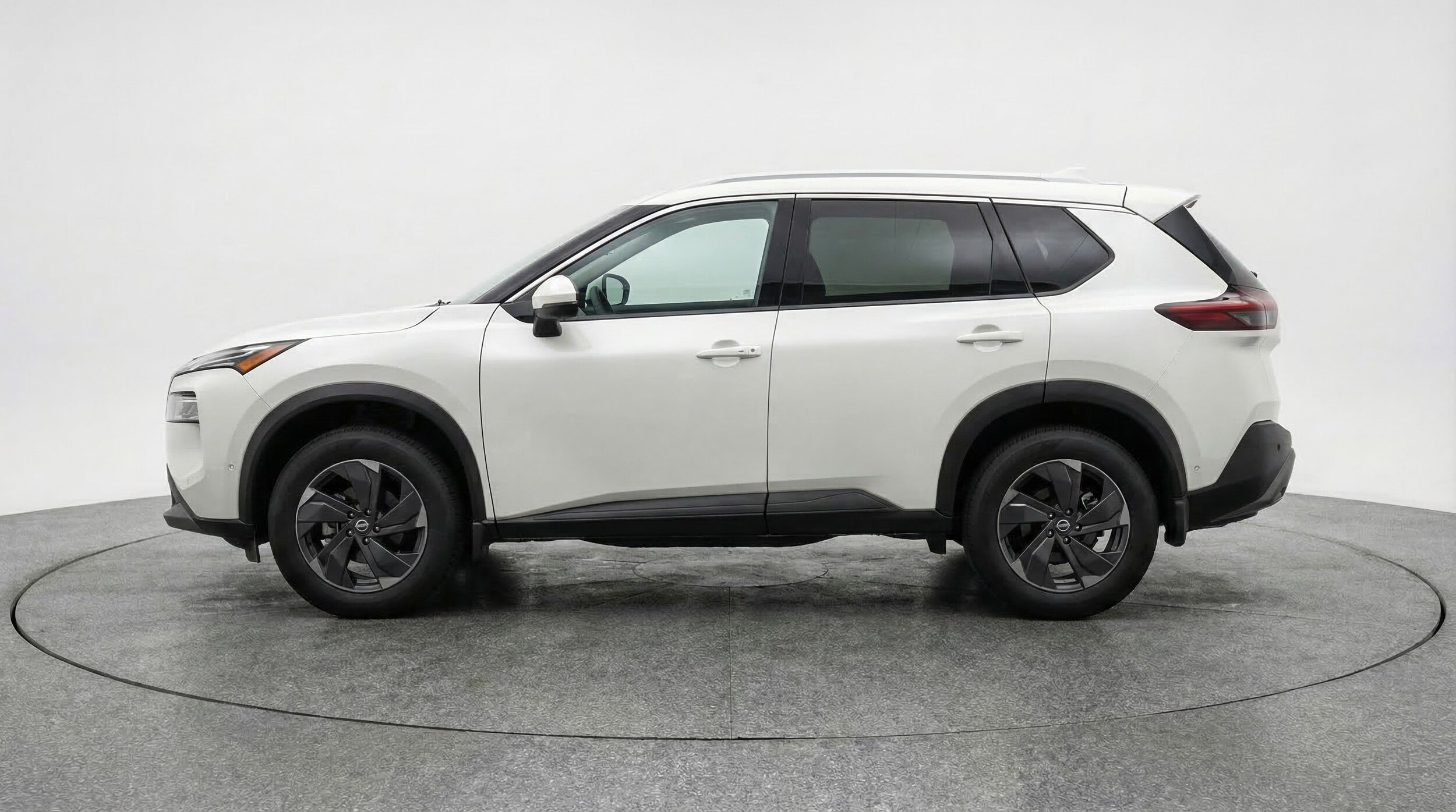 Thumbnail: 2025 Nissan Rogue - 4