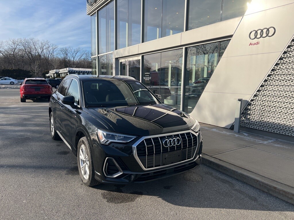Certified 2023 Audi Q3 Premium SUV