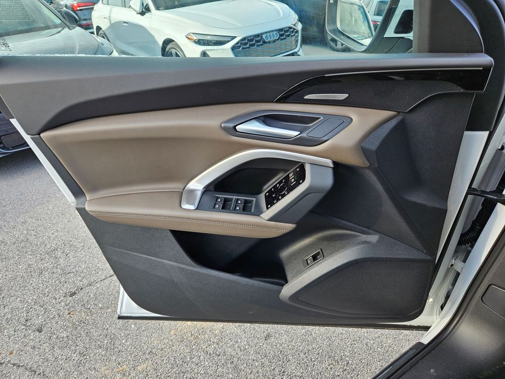 2025 Audi Q5 Premium Plus - Photo 7