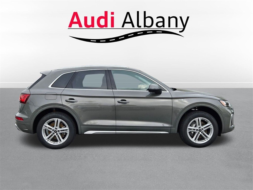 2025 Audi Q5 55 S line Premium Plus photo 3
