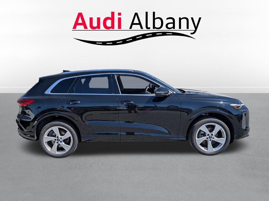 Used 2025 Audi Q5 2.0T Premium Plus SUV