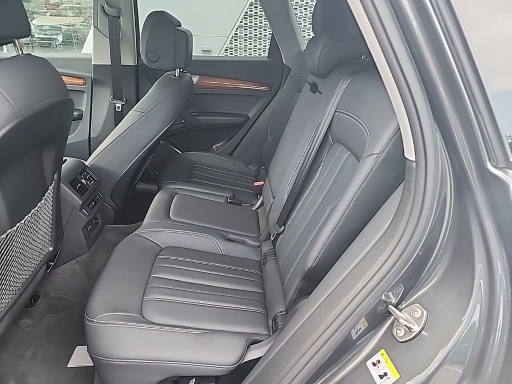 2023 Audi Q5 Premium - Photo 7