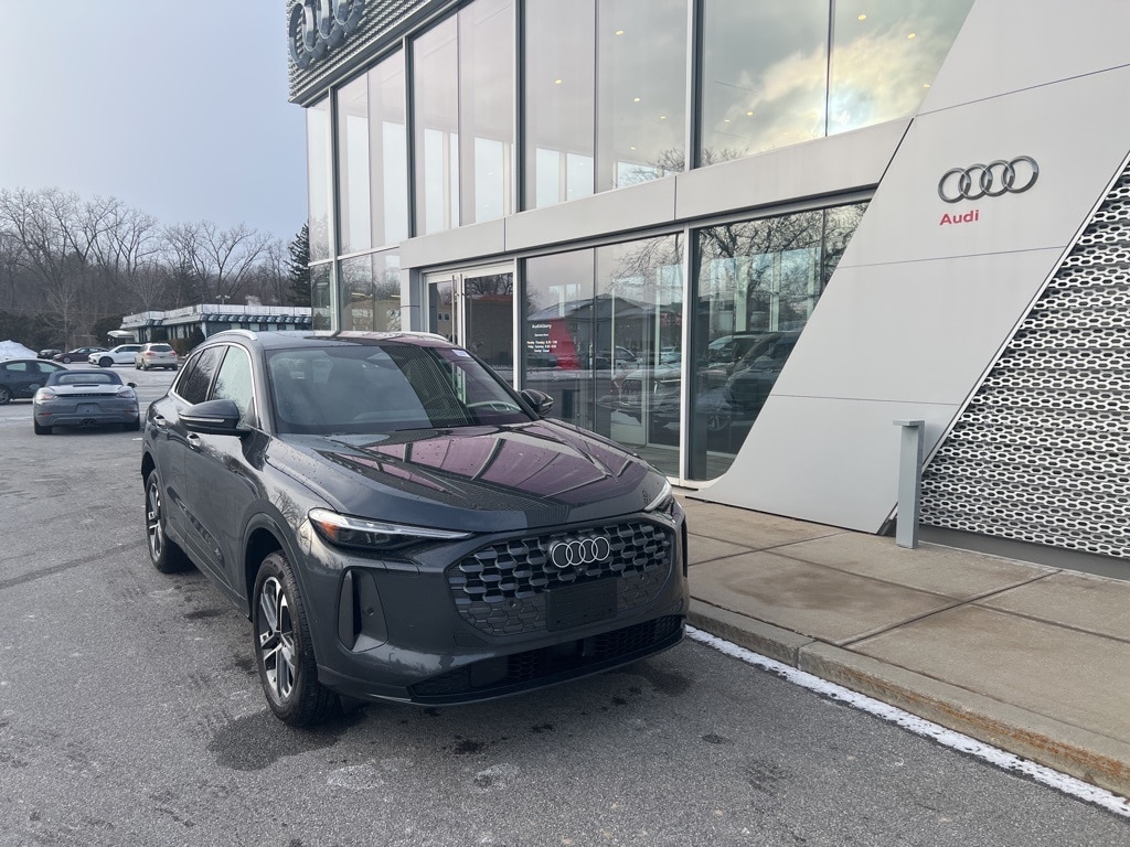 2025 Audi New Q5 Premium Plus's photo