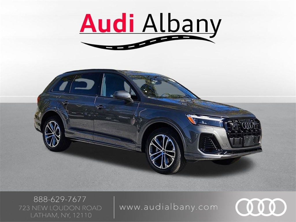 2026 Audi Q7 Premium's photo