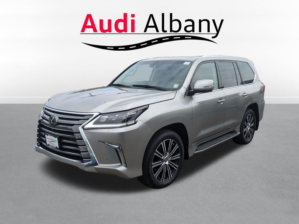 2021 Lexus LX 570 - Photo 7
