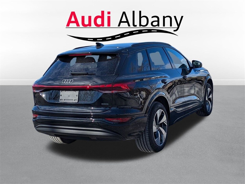 2025 Audi Q6 E-tron Premium Plus photo 4