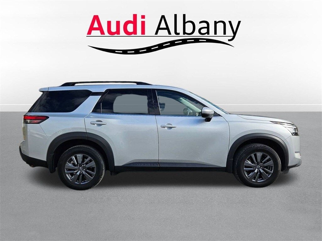 Used 2022 Nissan Pathfinder SV SUV