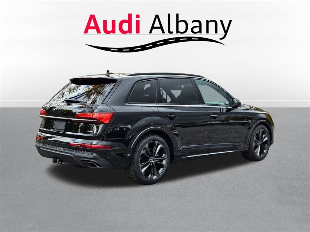 New 2026 Audi Q7 55 Premium SUV