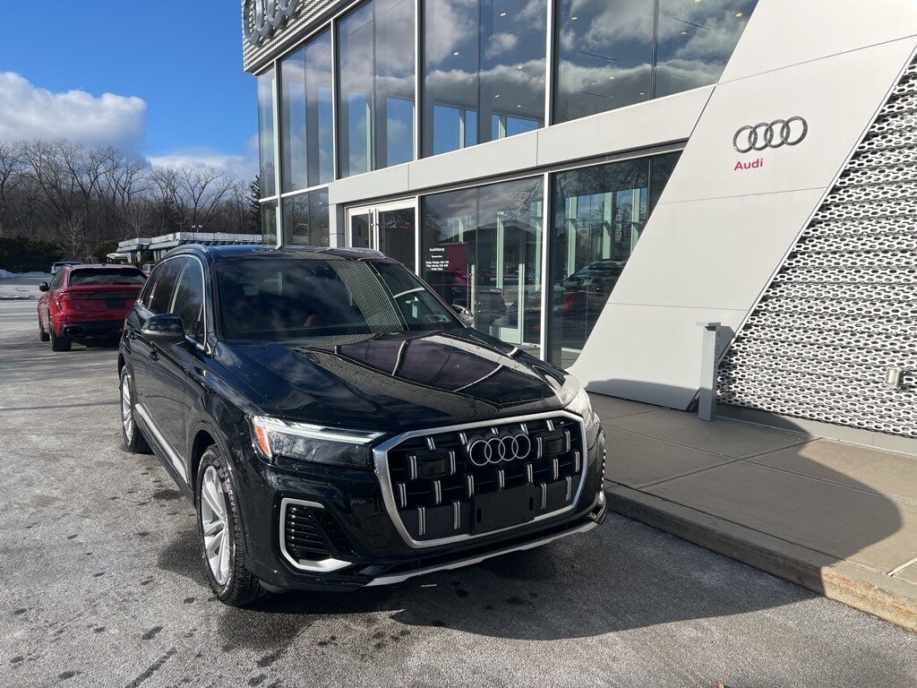 Certified 2025 Audi Q7 55 Premium Plus SUV