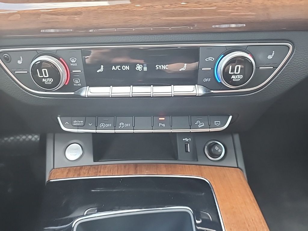 2023 Audi Q5 Premium - Photo 25