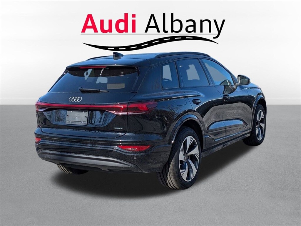 2025 Audi Q6 E-tron Premium Plus photo 4