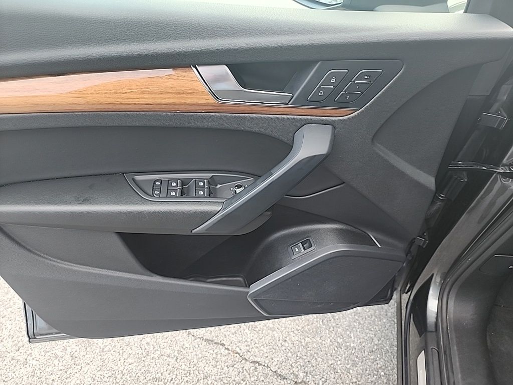 2023 Audi Q5 Premium - Photo 6