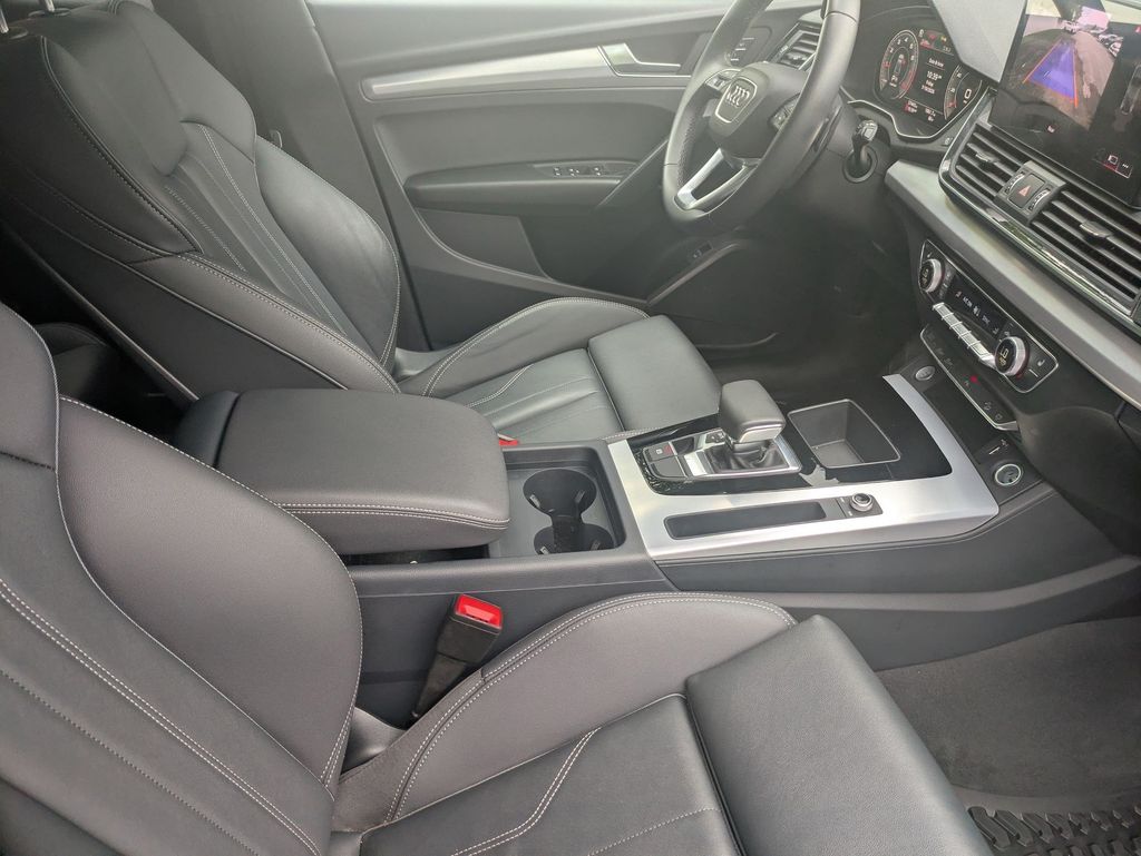 2025 Audi Q5 Premium - Photo 23