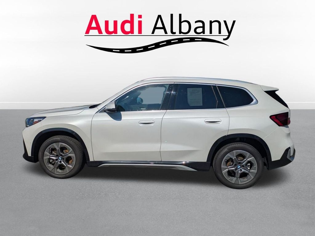2025 BMW X1 28i - Photo 3