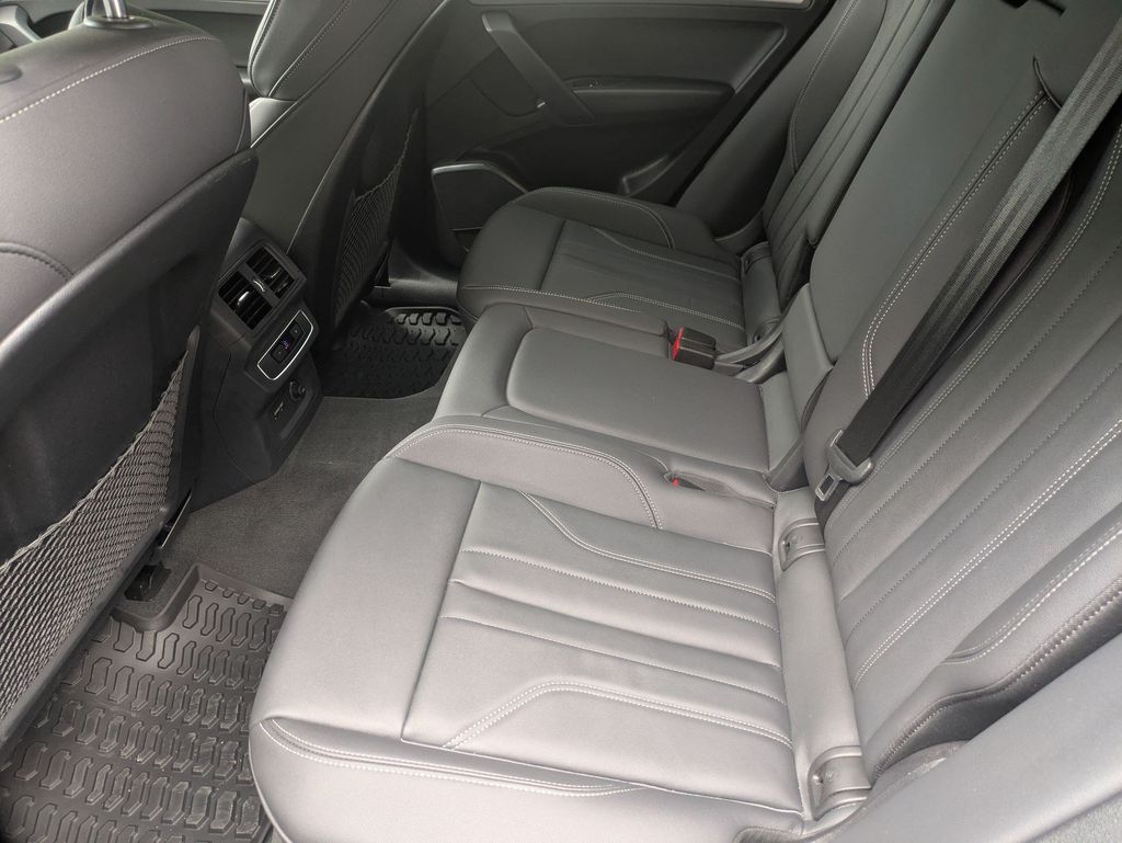 2025 Audi Q5 Premium - Photo 20