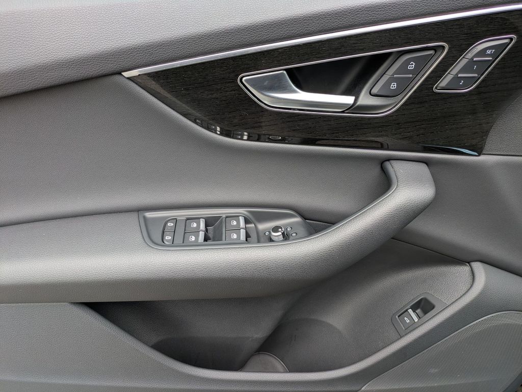 2023 Audi Q7 Premium - Photo 7