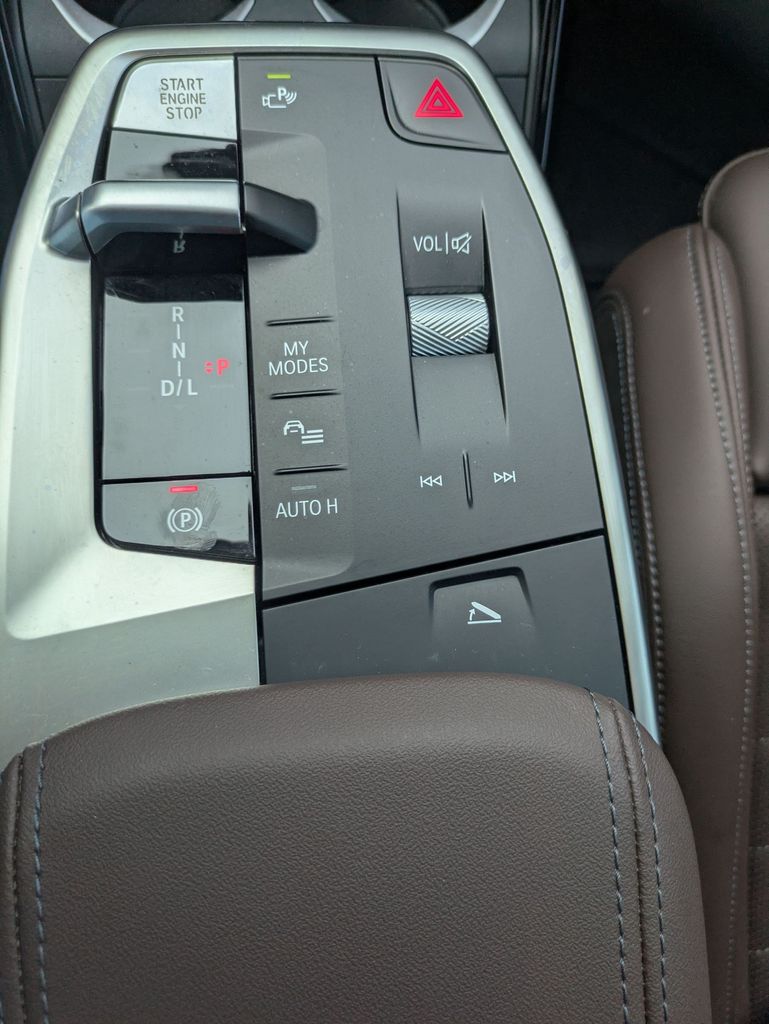 2025 BMW X1 28i - Photo 15