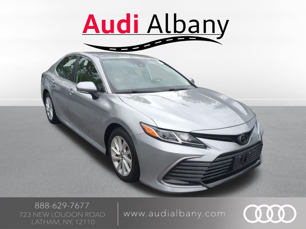 2023 Toyota Camry Sedan 