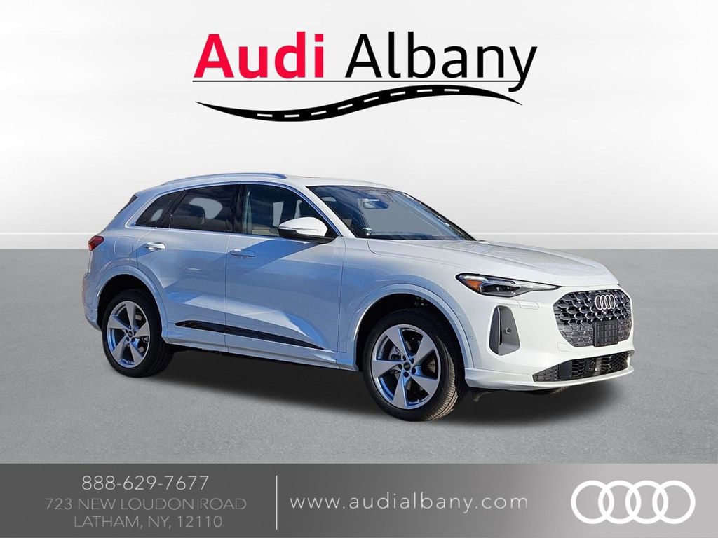 2025 Audi Q5 40 Premium Plus's photo