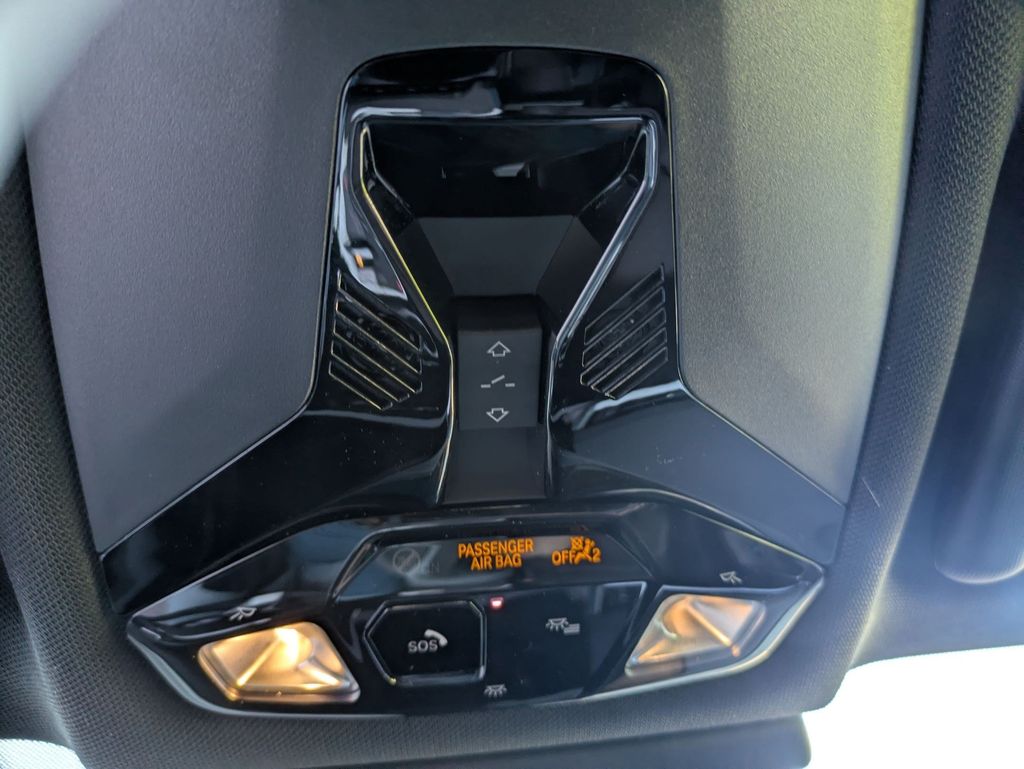 2025 BMW X1 28i - Photo 16