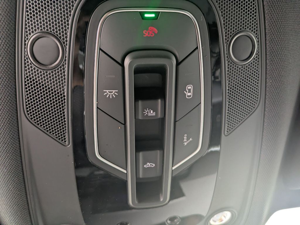 2025 Audi Q5 Premium - Photo 16