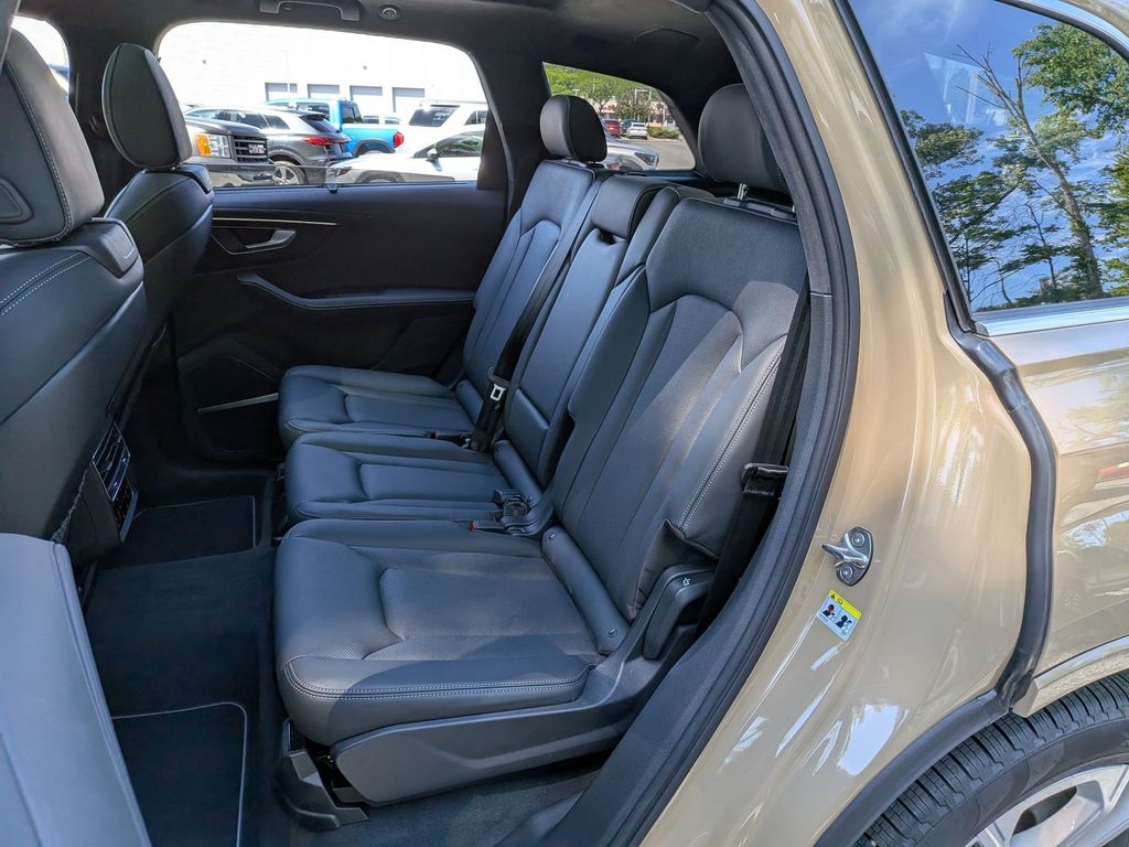 2025 Audi Q7 Prestige - Photo 19