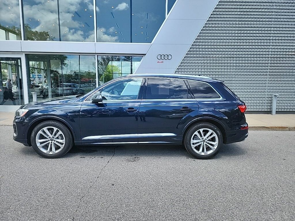 Certified 2025 Audi Q5 2.0T Premium SUV