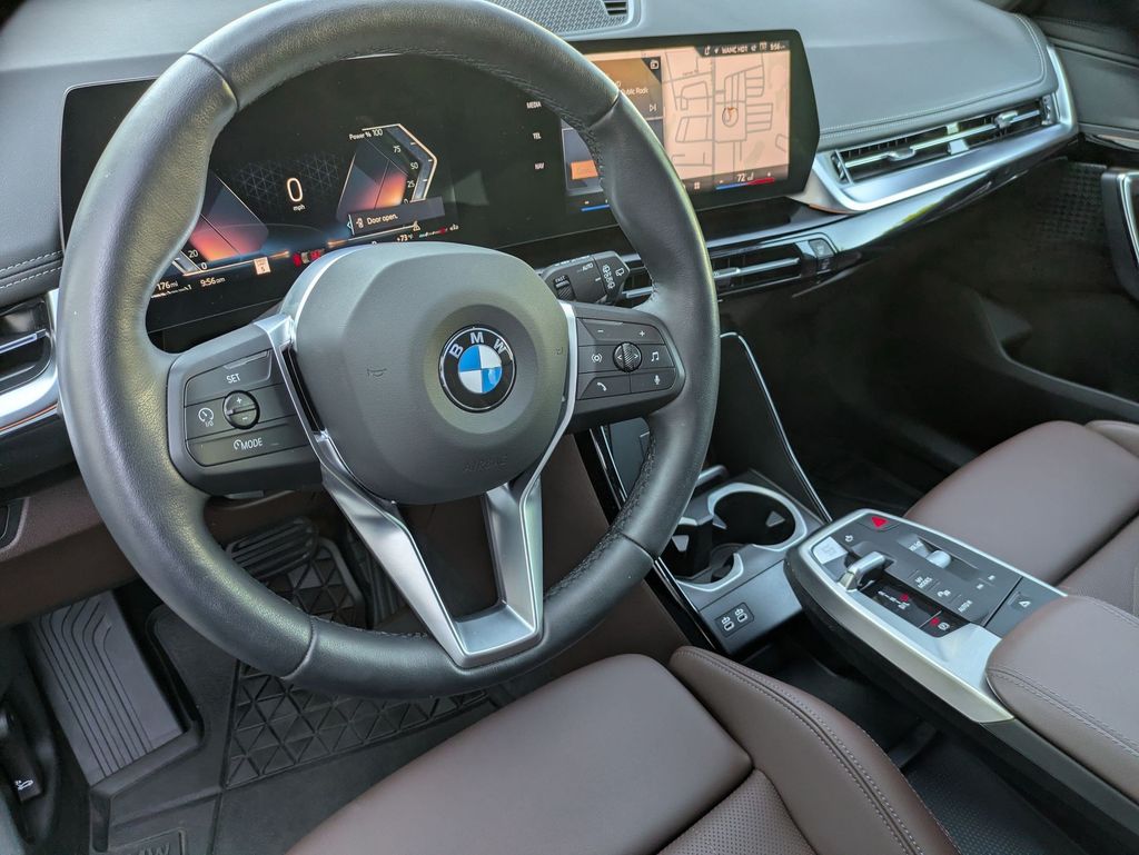 2025 BMW X1 28i - Photo 9