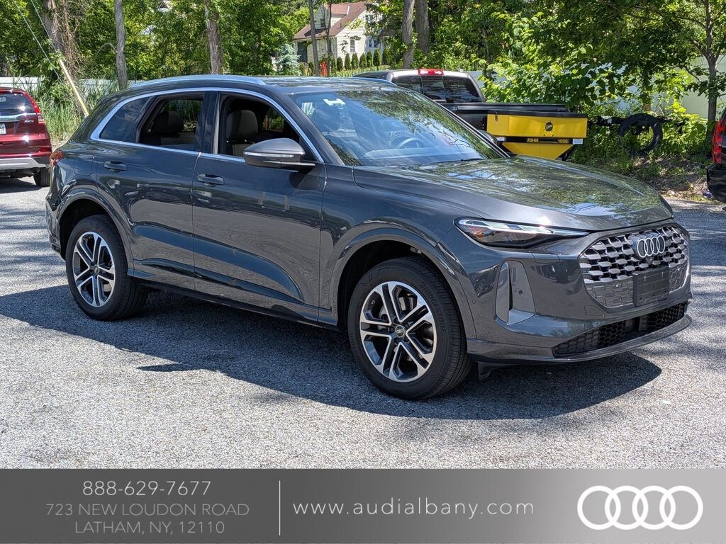 Certified 2025 Audi Q5 2.0T Premium SUV