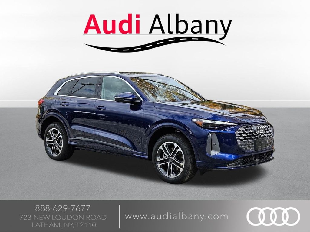 2025 Audi Q5 40 Premium's photo