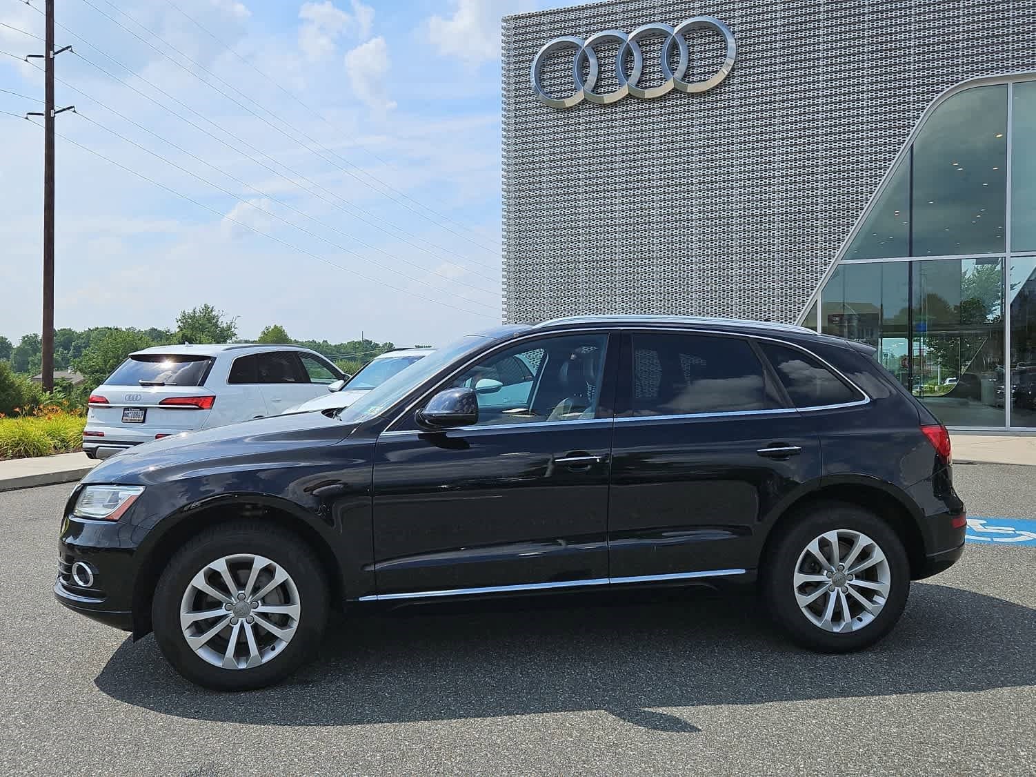 Used 2016 Audi Q5 Premium with VIN WA1C2AFP4GA121954 for sale in Allentown, PA