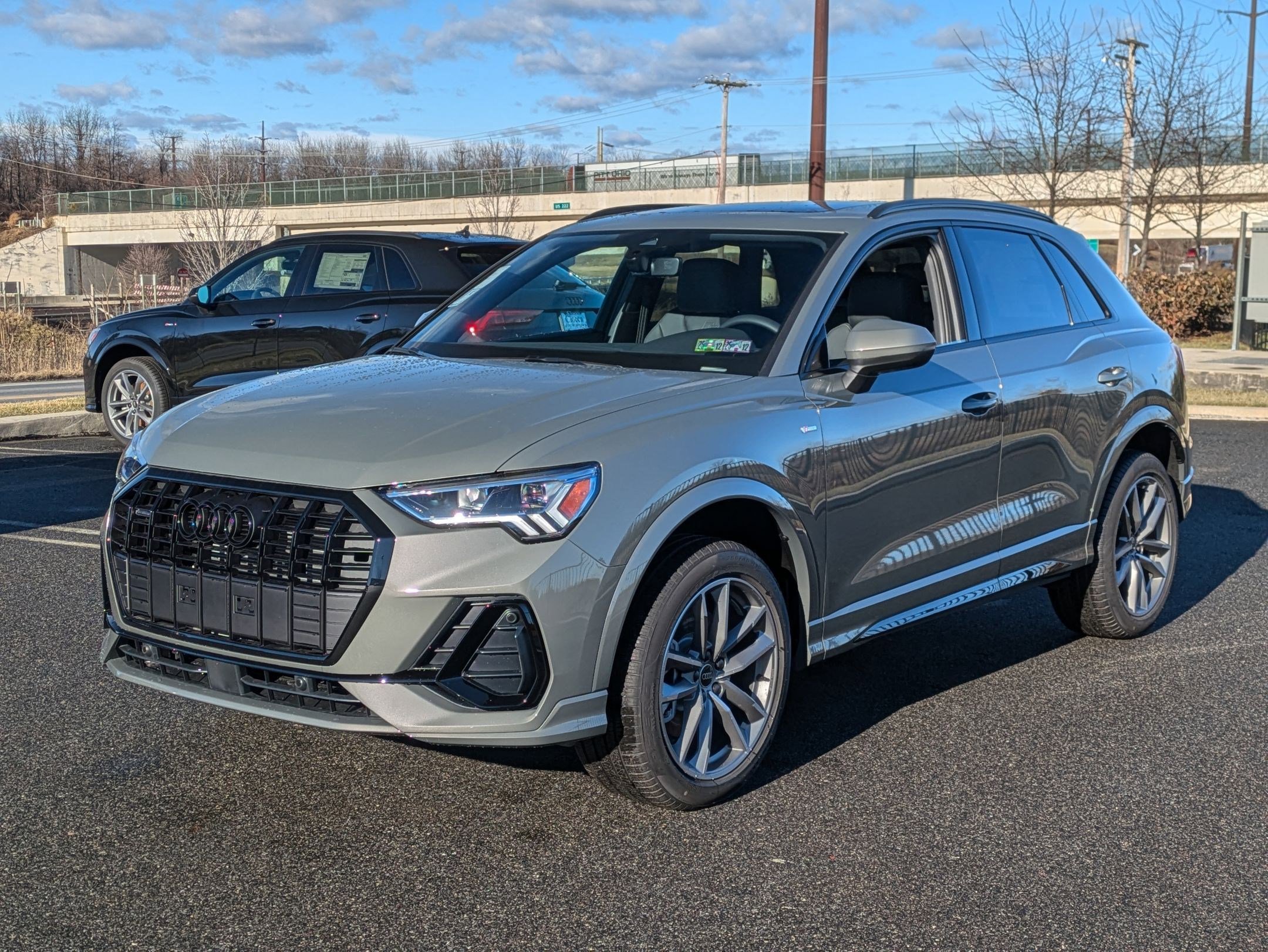 2025 Audi Q3 Premium photo 3