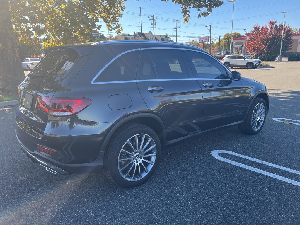 2022 Mercedes Benz GLC 300 4MATIC photo 4
