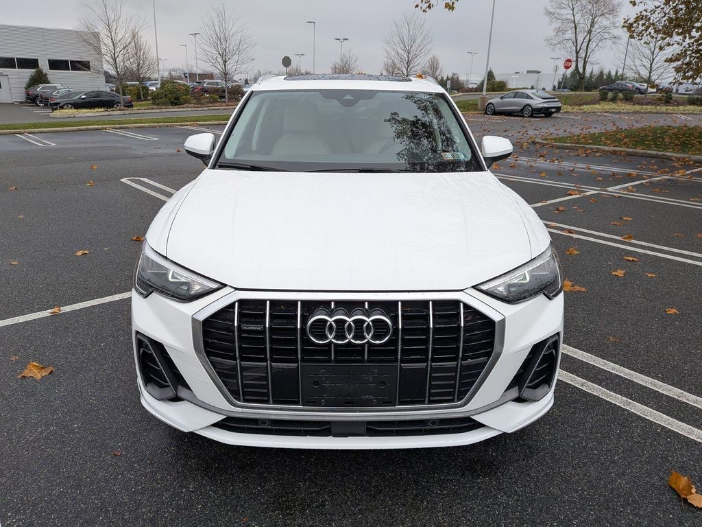 2020 Audi Q3 Premium S line photo 2