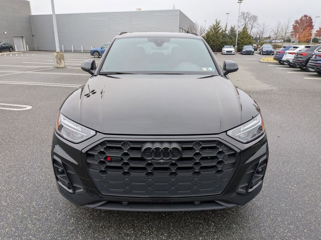 2023 Audi SQ5 Premium Plus photo 2