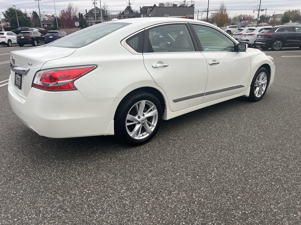 2015 Nissan Altima 2.5 SV photo 4