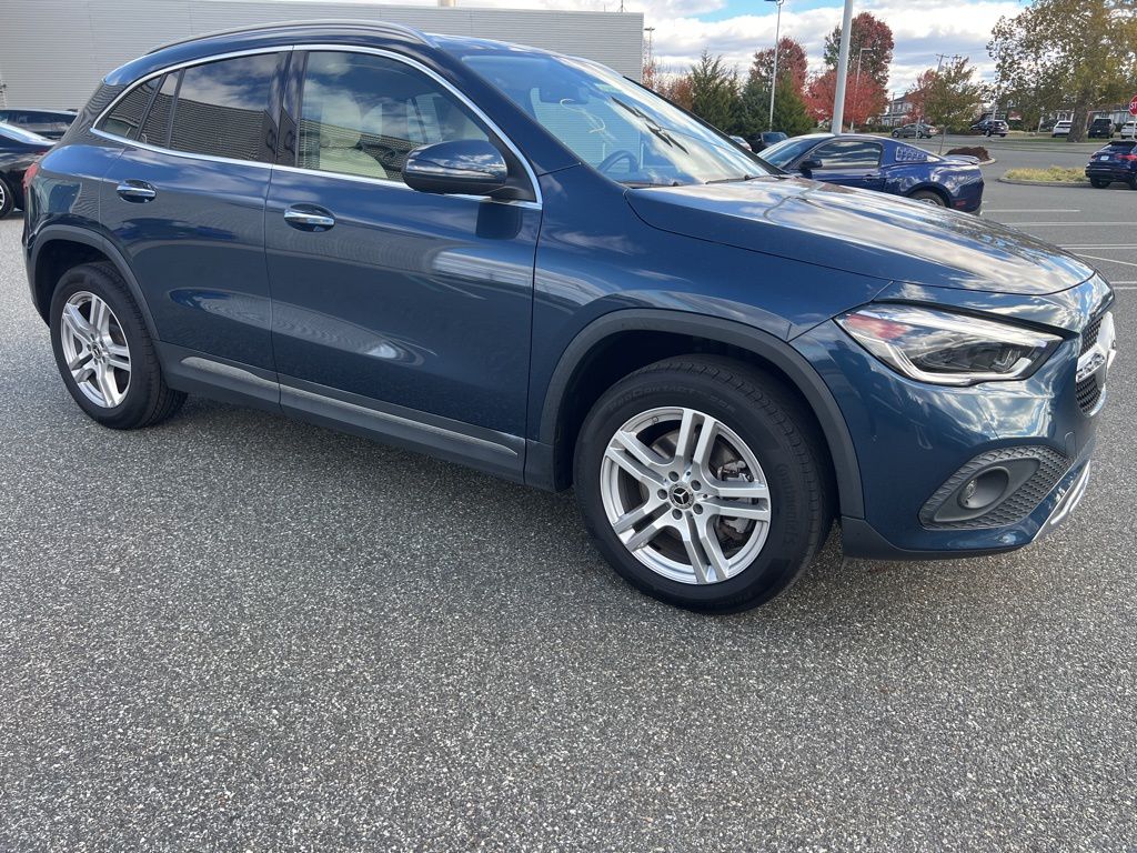 2022 Mercedes Benz GLA 250 4MATIC photo 3