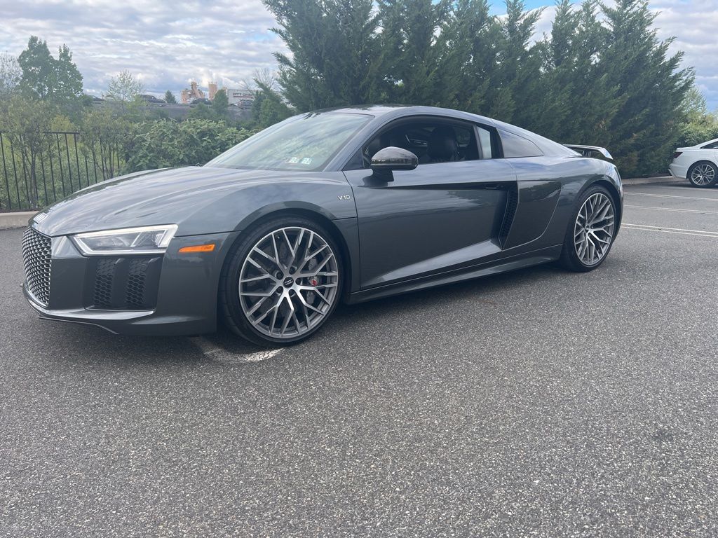 2017 Audi R8 V10 plus Coupe quattro S tronic's photo