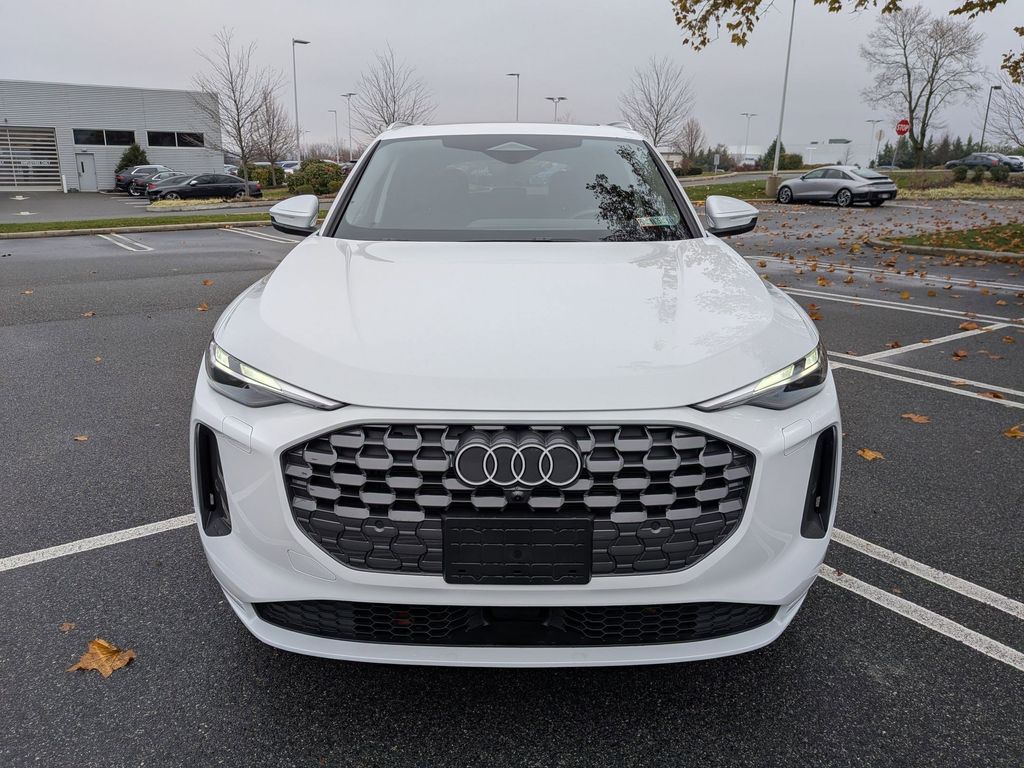 2025 Audi Q5 2.0T Premium photo 2