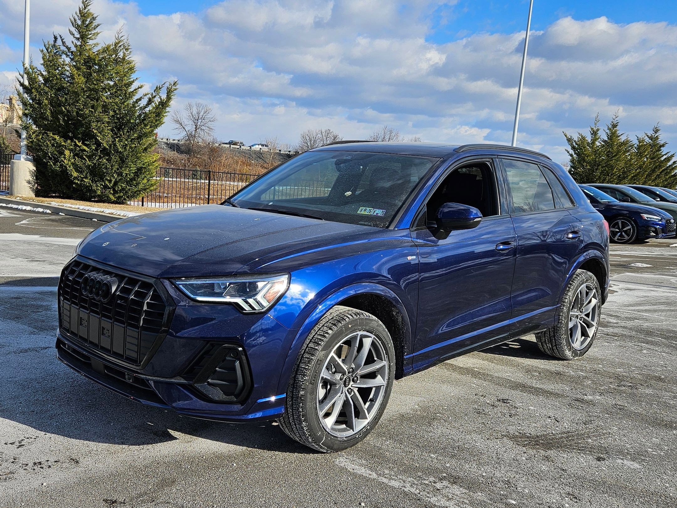 2025 Audi Q3 Premium photo 3