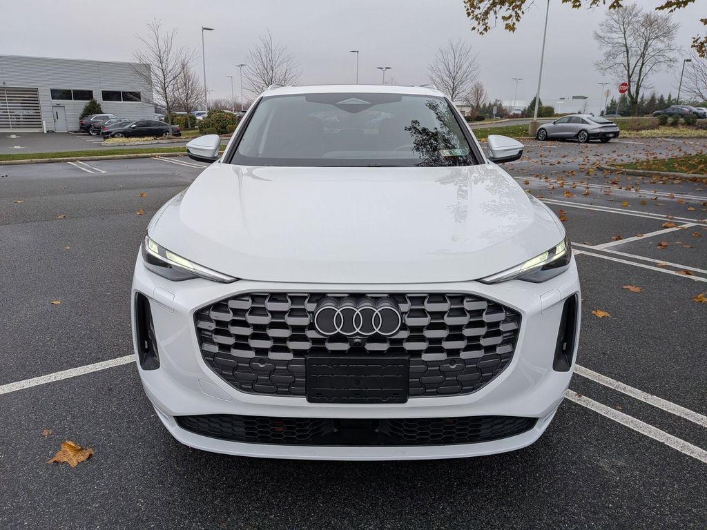 2025 Audi Q5 2.0T Premium photo 2