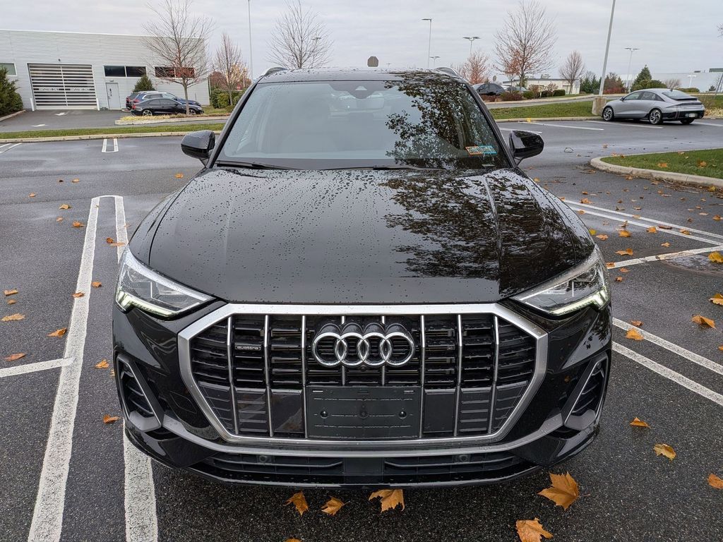 2024 Audi Q3 Premium Plus S line photo 2