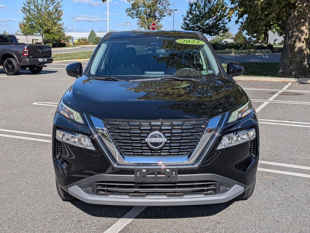 Used 2023 Nissan Rogue SV SUV