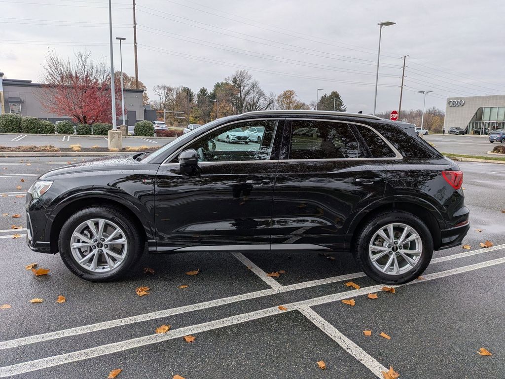 2024 Audi Q3 Premium Plus S line photo 4