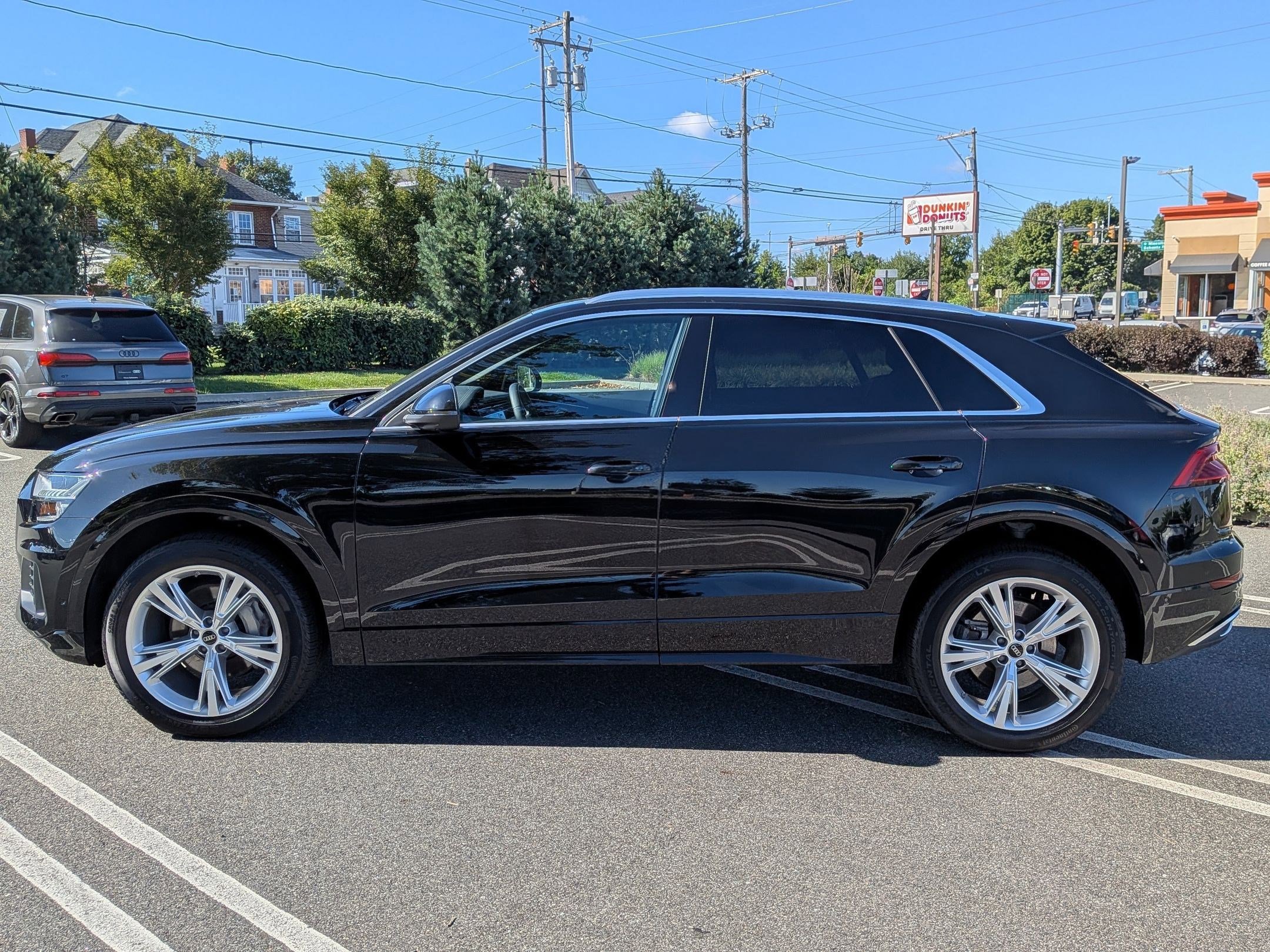 2023 Audi Q8 55 Premium photo 3