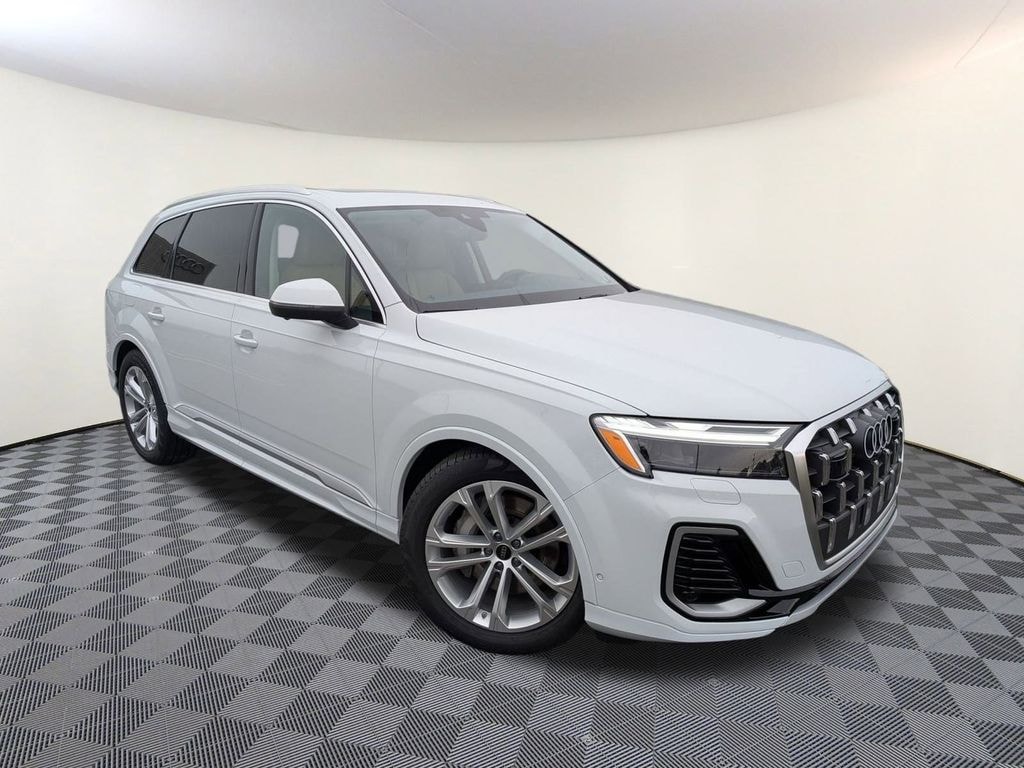 New 2026 Audi Q7 55 Premium Plus SUV