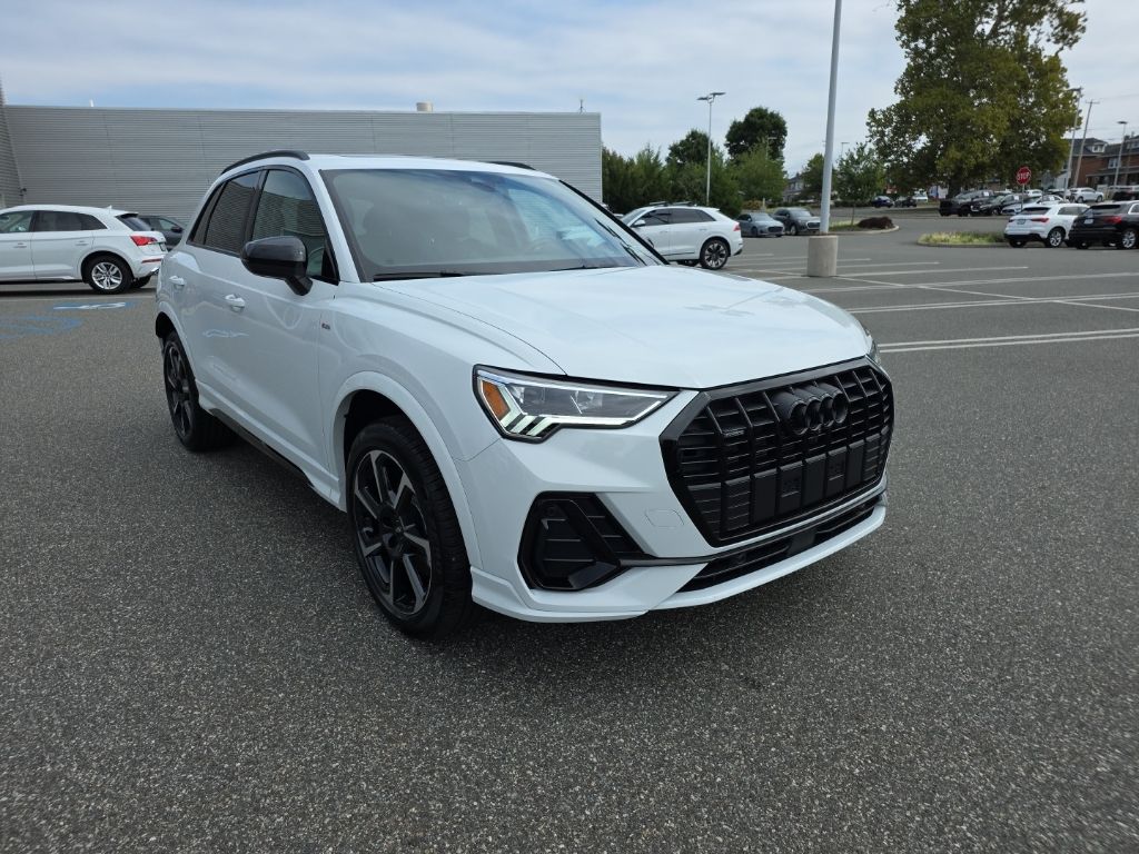 2025 Audi Q3 S line Premium Plus photo 3