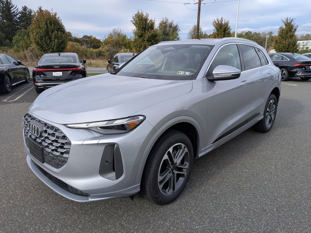 2025 Audi Q5 Premium photo 3