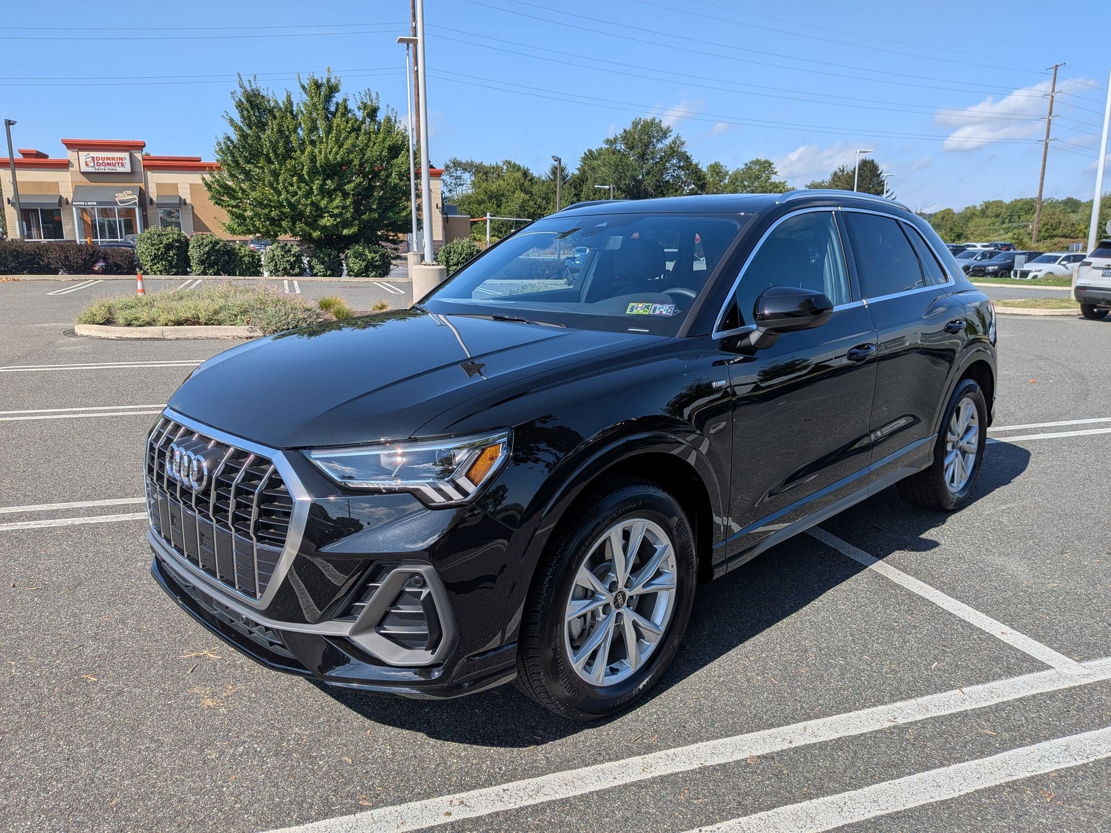 2025 Audi Q3 S line Premium Plus photo 3