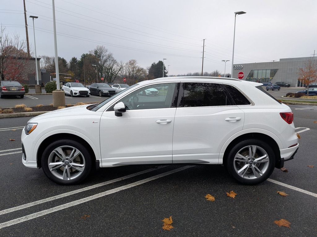 2020 Audi Q3 Premium S line photo 4